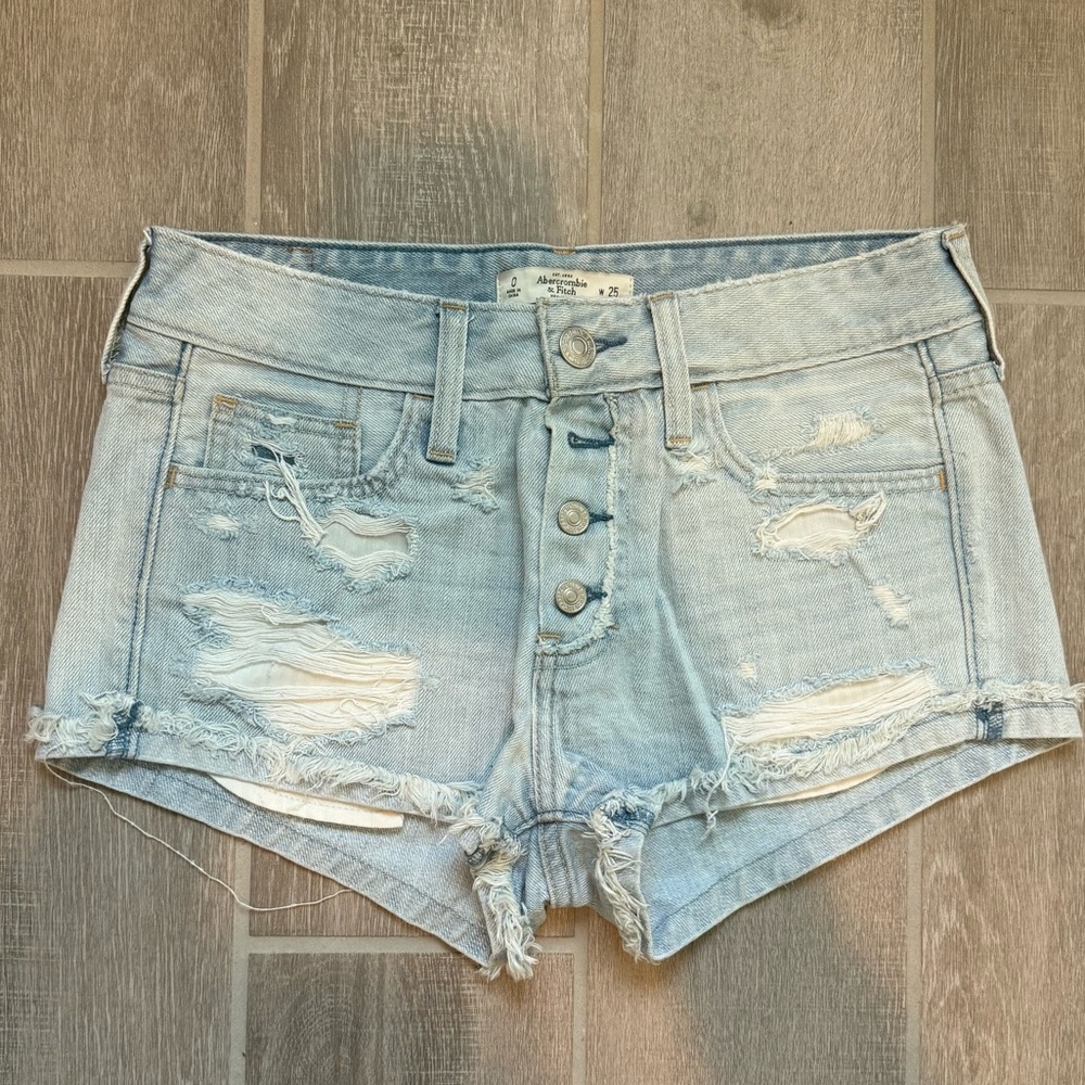 abercrombie light wash shorts